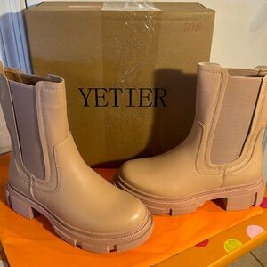 Pull on Chelsea boots